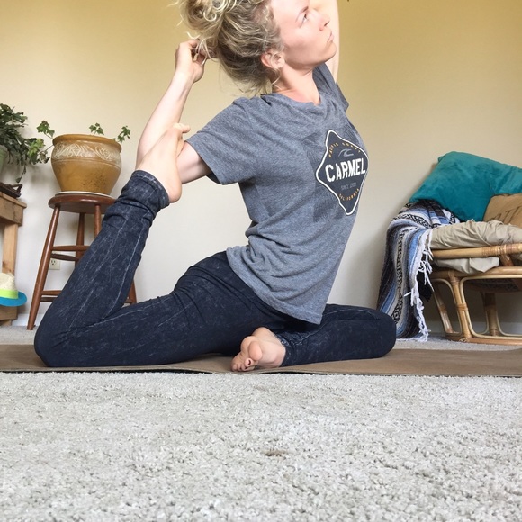 Meet your Posher, Stephanie - Picture 6 of 8